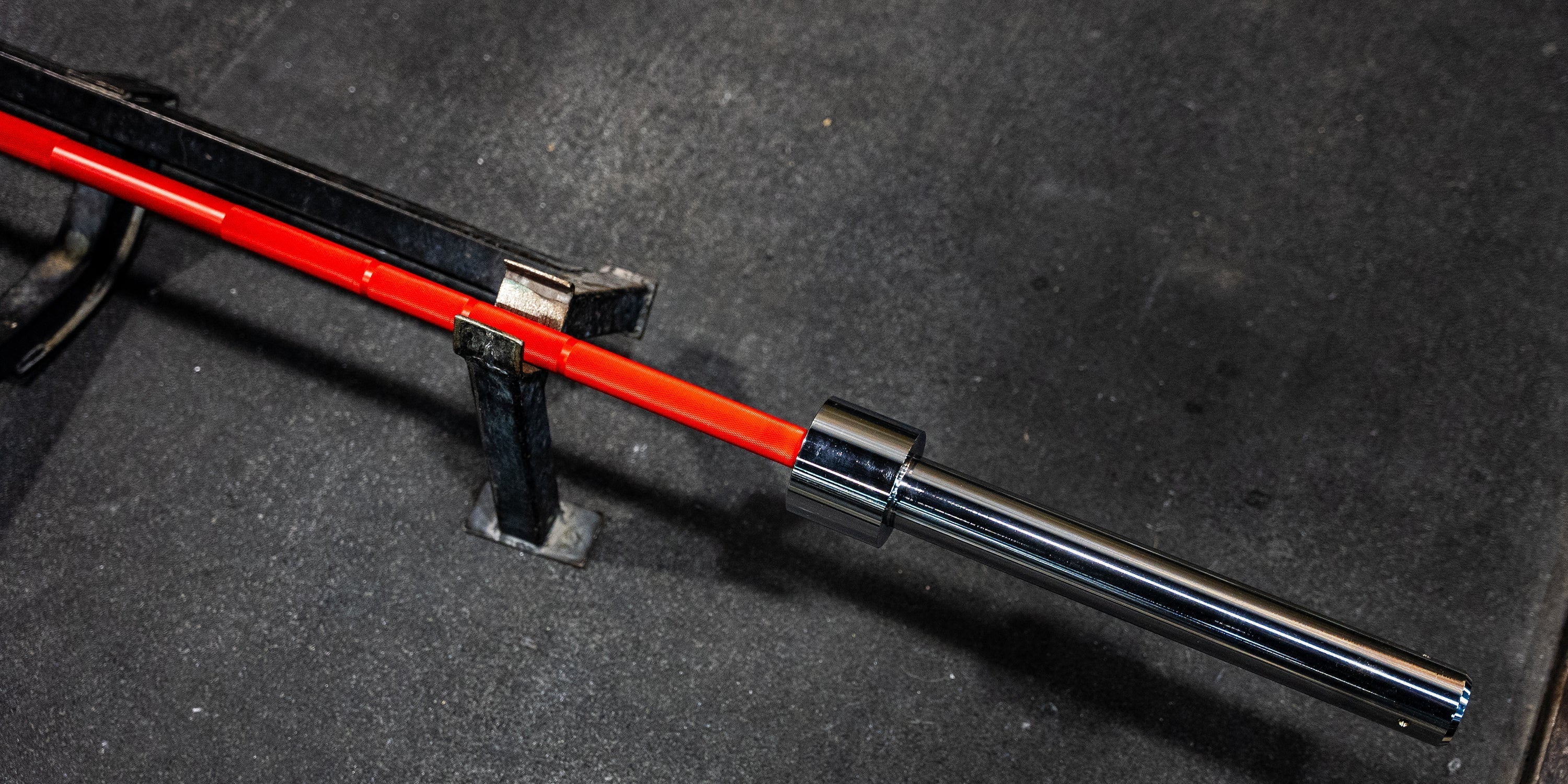 Bushing vs Bearing Barbells: What’s the Difference (and Which Should You Choose?)